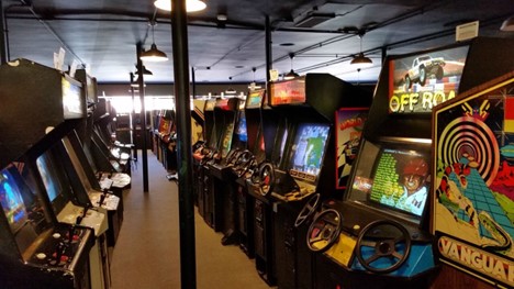 Arcade Cabinets in the 80s